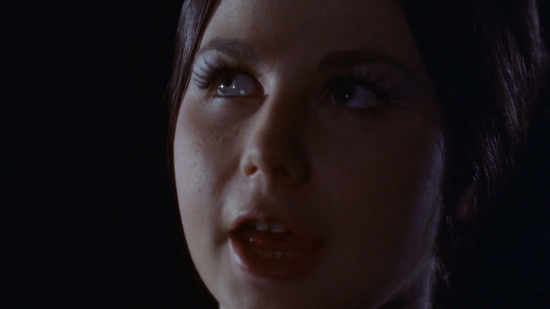 кадр из фильма Mark of the Witch