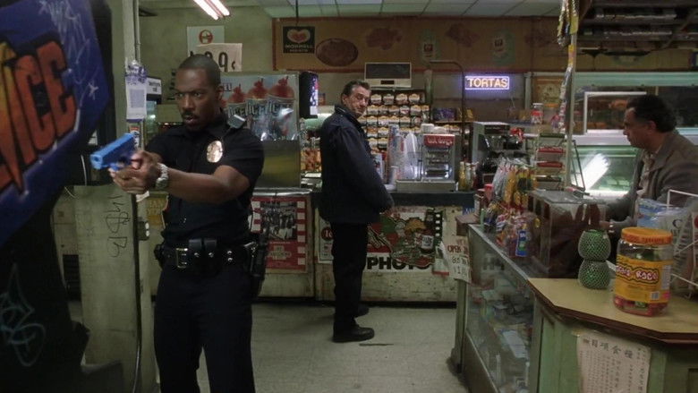 кадр из фильма Шоу начинается