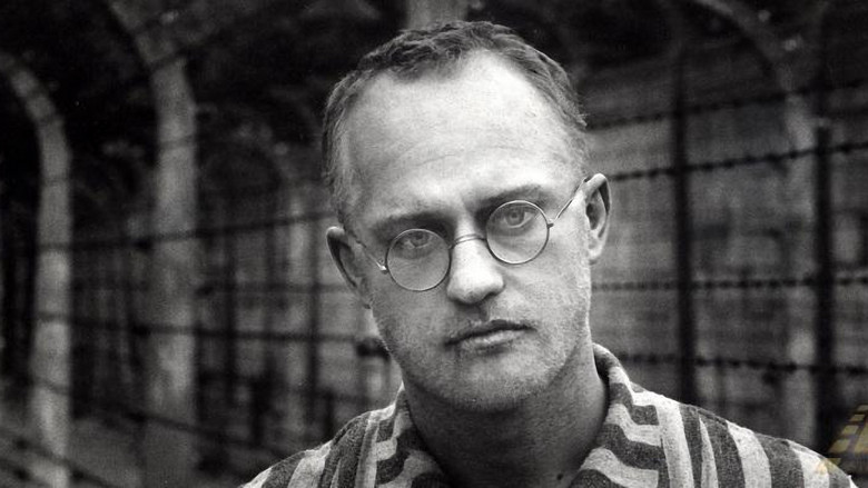 кадр из фильма Жизнь за жизнь