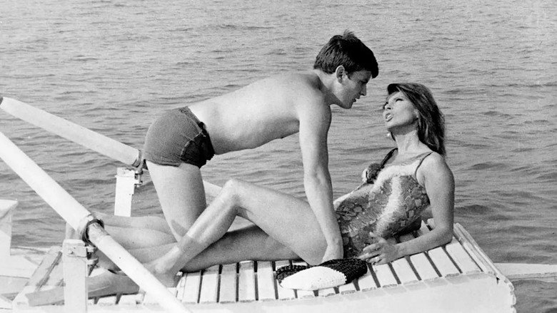 кадр из фильма Oltraggio al pudore