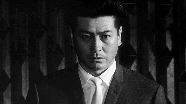 кадр из фильма Бледный цветок