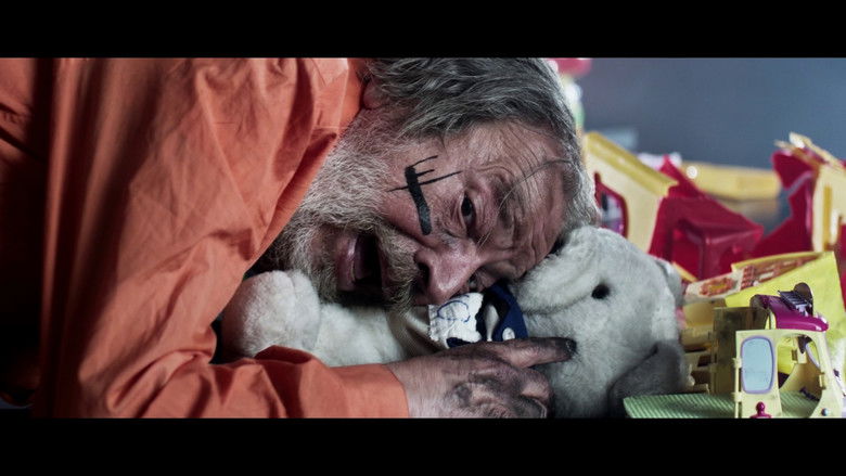 кадр из фильма SMILE