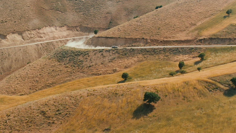 кадр из фильма Нас унесет ветер