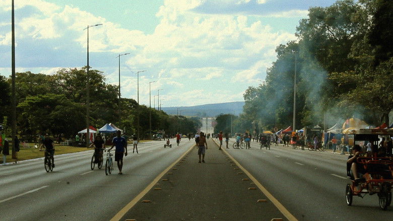 кадр из фильма A Travessia do Eixão