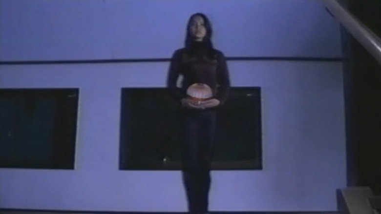 кадр из фильма 飛ぶは天国、もぐるが地獄