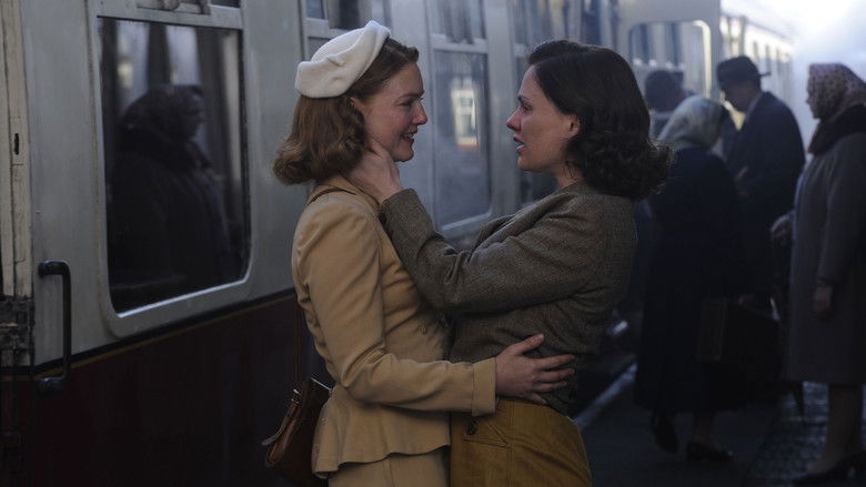 кадр из фильма Расскажи об этом пчелам