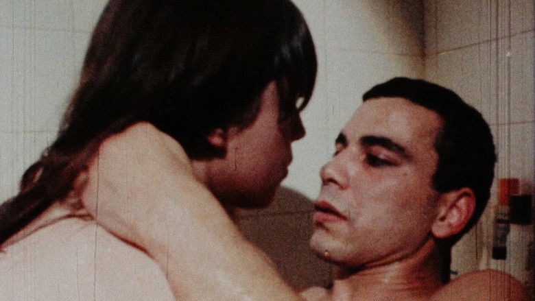 кадр из фильма À l'ombre de la canaille bleue