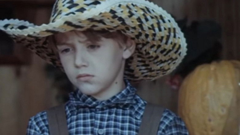 кадр из фильма Загадки звёздного неба: Луна и месяц