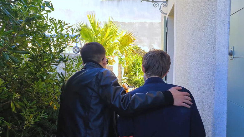 кадр из фильма The Deadly Mole