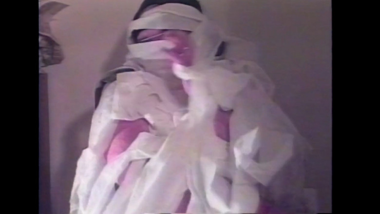 кадр из фильма Bad Magic