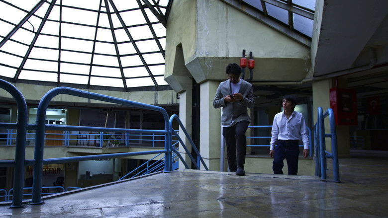 кадр из фильма İstanbul'da Son Gece