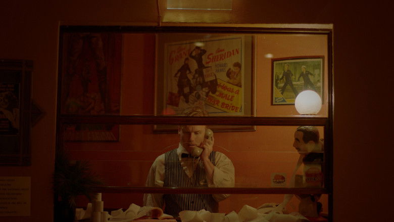 кадр из фильма Diced Peaches in Light Syrup No.10 Can