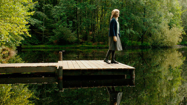 кадр из фильма Женщина-лев