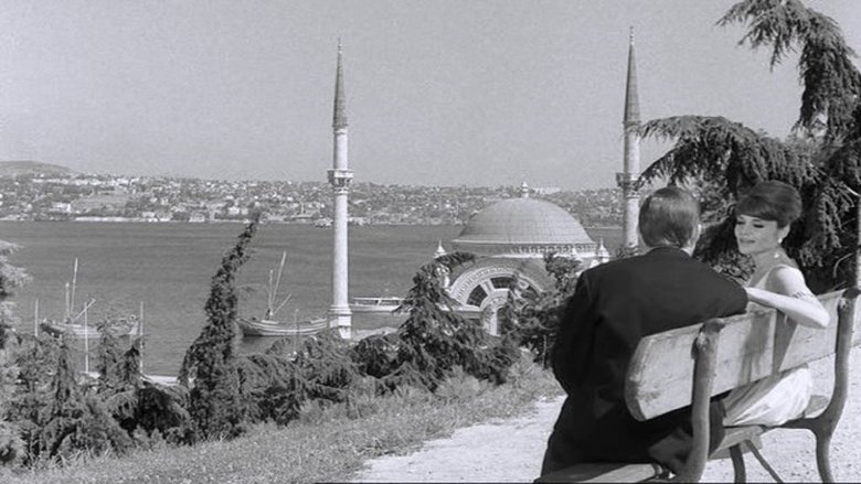 кадр из фильма Бессмертная