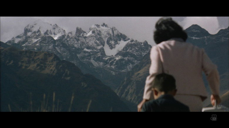 кадр из фильма アンデスの花嫁