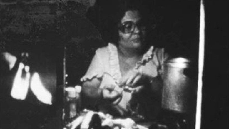 кадр из фильма Sopa de pollo de mamá