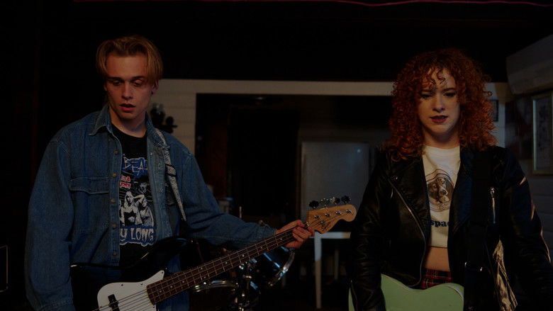 кадр из фильма Poltergeist Punk