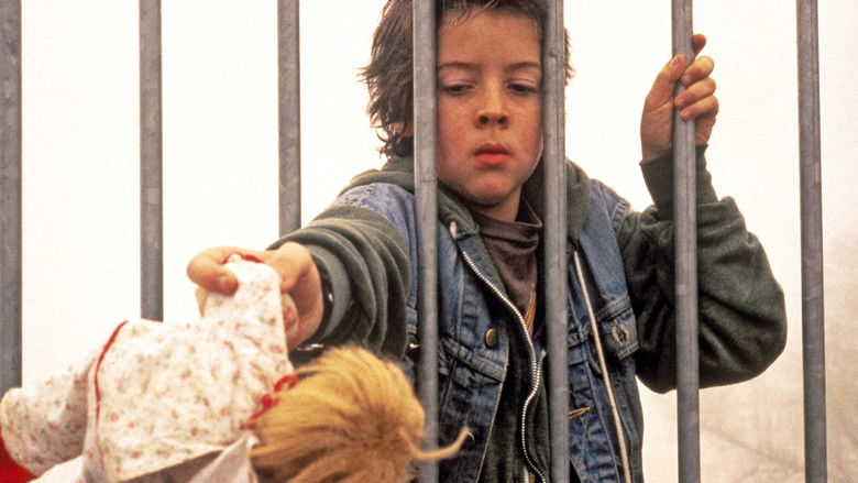 кадр из фильма На берегу реки