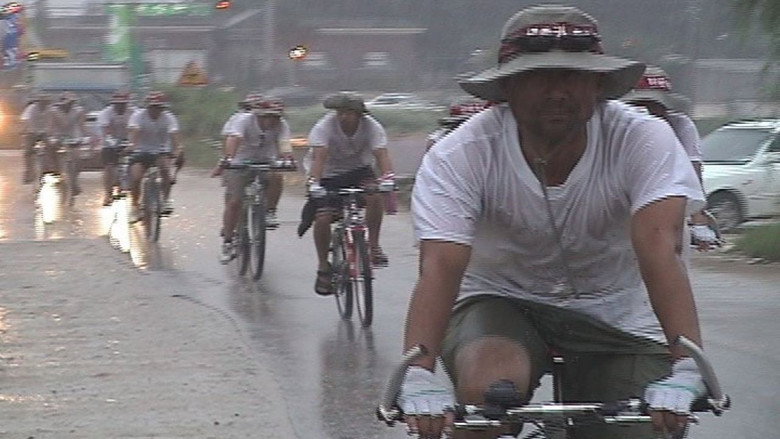 кадр из фильма 노동자다 아니다