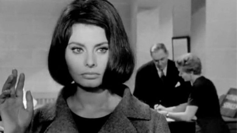 кадр из фильма Пять миль до полуночи