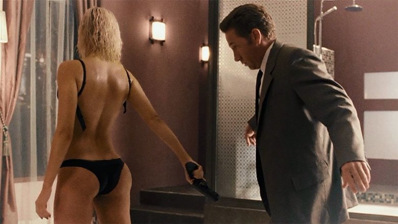 кадр из фильма DOA: Живым или мертвым