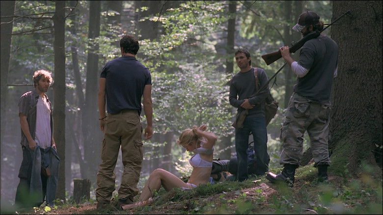 кадр из фильма Чужой лес