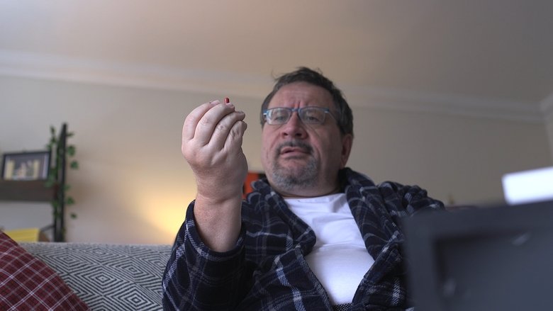 кадр из фильма Moving On