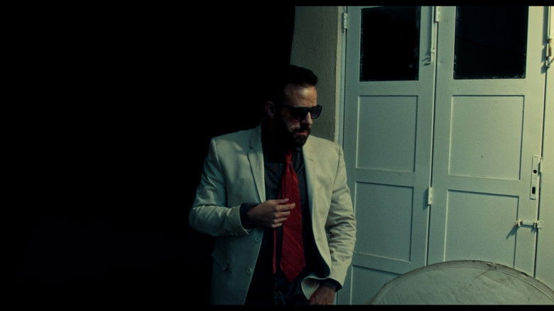 кадр из фильма Homens mortos não contam histórias