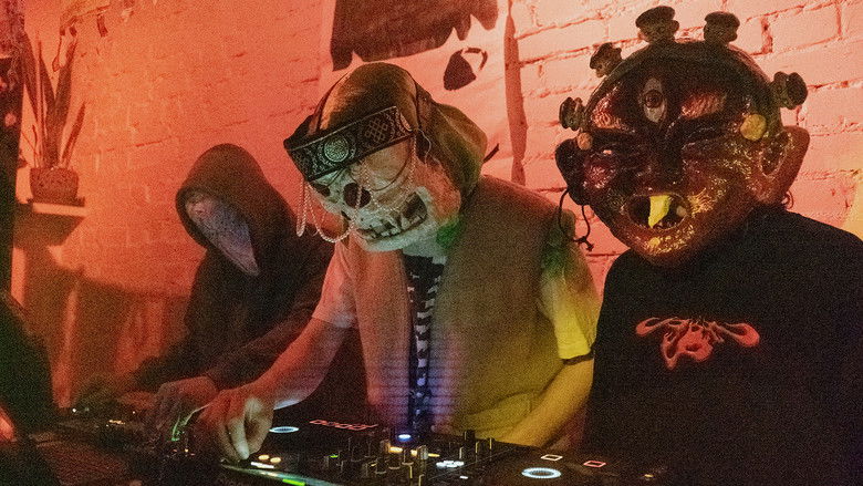 кадр из фильма Выход через юрту