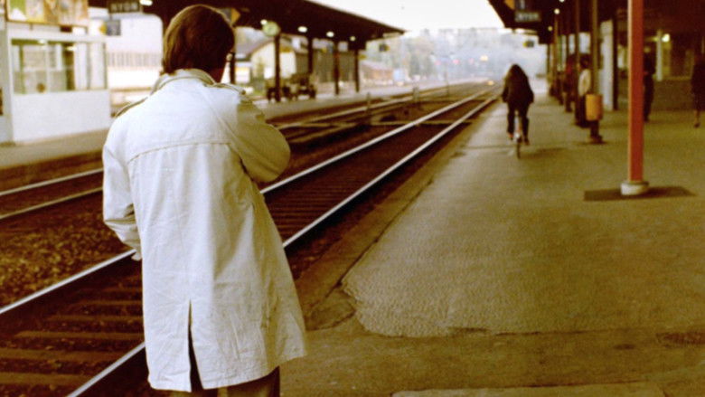 кадр из фильма Спасай, кто может (свою жизнь)