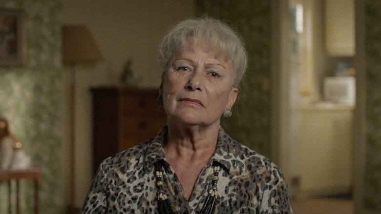 кадр из фильма Миша и волки