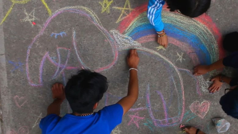 кадр из фильма Puente Para Elefantes