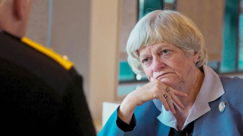 кадр из фильма The World's Most Luxurious Prison