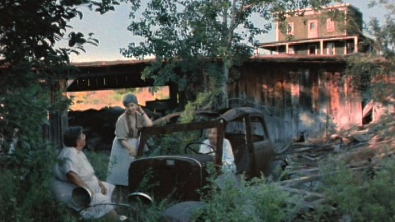 кадр из фильма The Company of Strangers