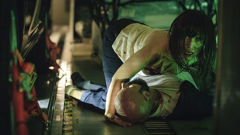 кадр из фильма Кроваво-красное небо