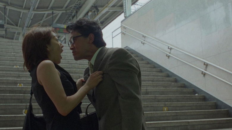 кадр из фильма 痴漢電車　さわってビックリ！