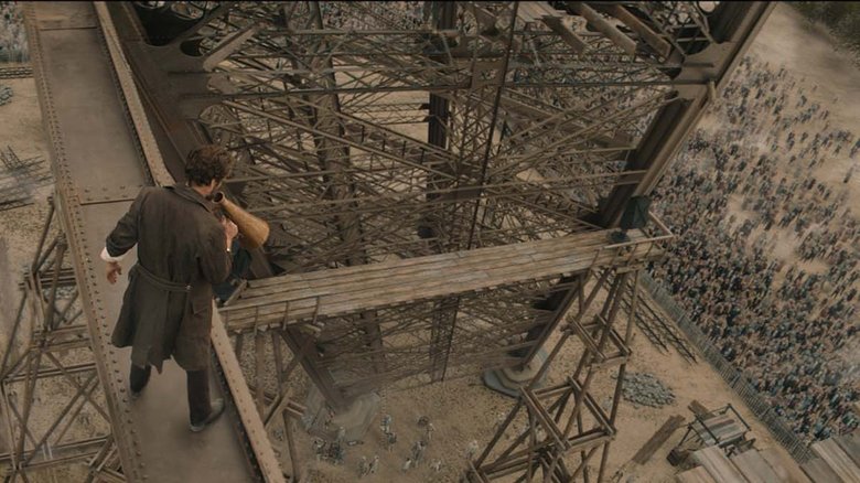 кадр из фильма Эйфель