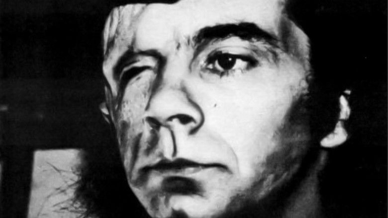 кадр из фильма Во власти идола