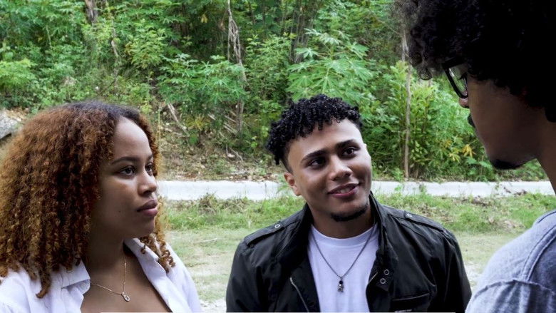 кадр из фильма GAME OVER