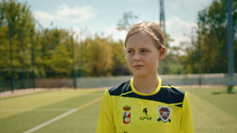 кадр из фильма Corre, Adela