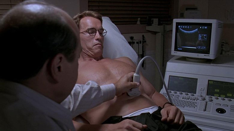 кадр из фильма Джуниор