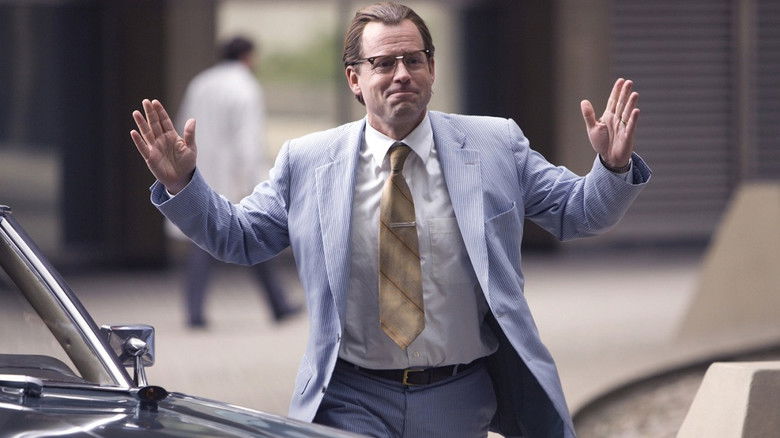 кадр из фильма Проблеск гениальности