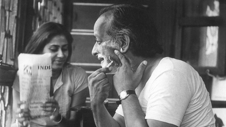 Что делает Альберт Пинто когда сердится?