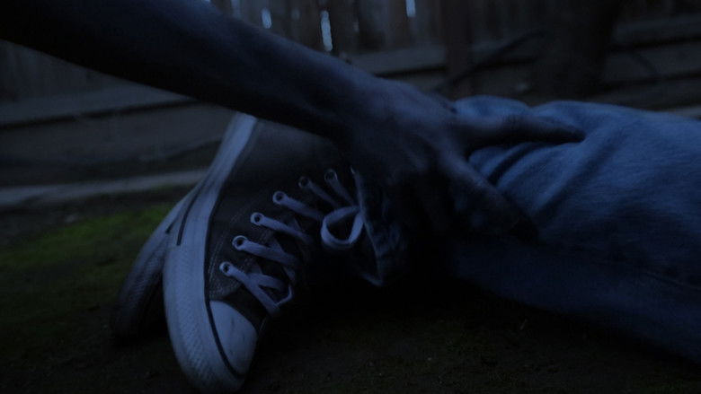 кадр из фильма The Calling