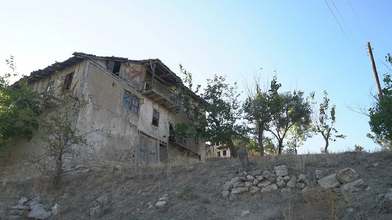 кадр из фильма Cin Tepesi