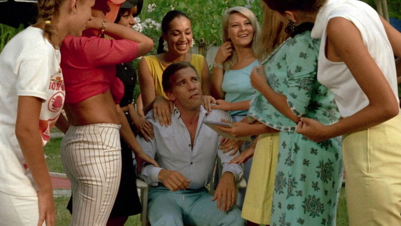 кадр из фильма Mano di velluto