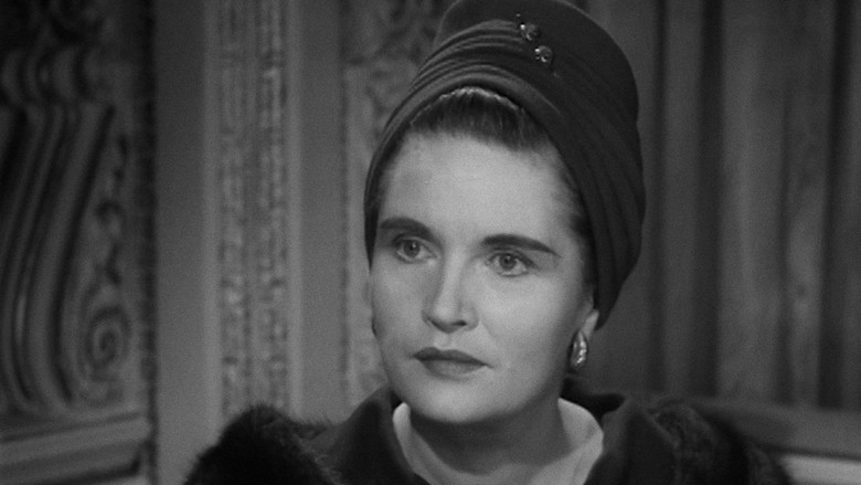 кадр из фильма A Woman Possessed