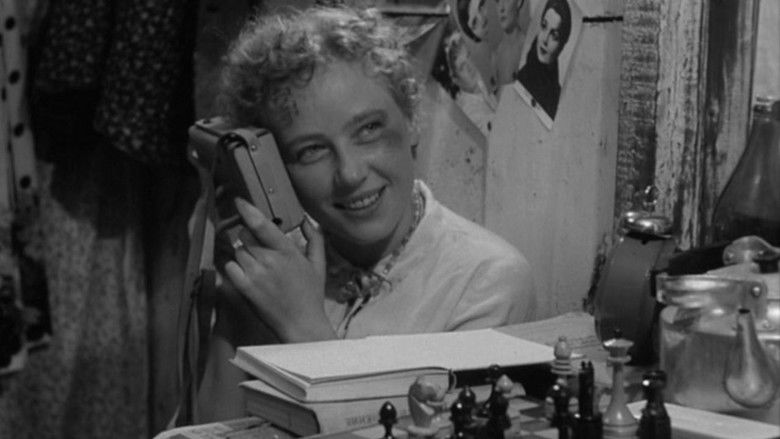 кадр из фильма История Аси Клячиной, которая любила, да не вышла замуж