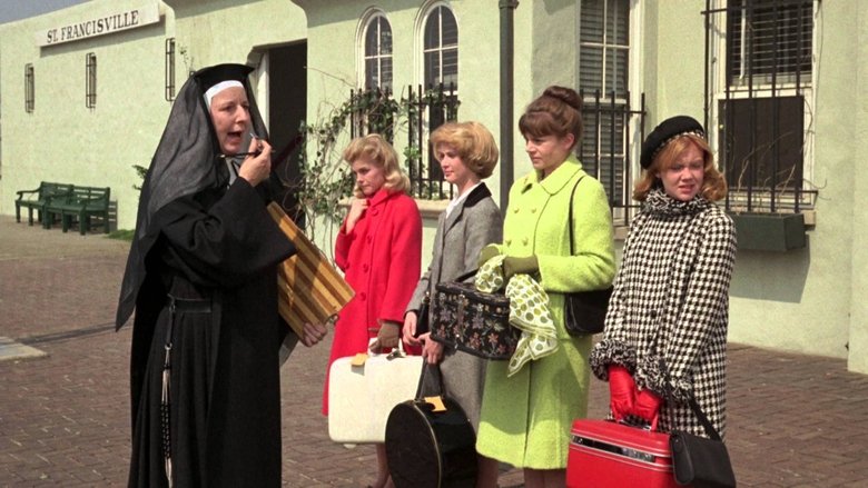 кадр из фильма Неприятности с ангелами