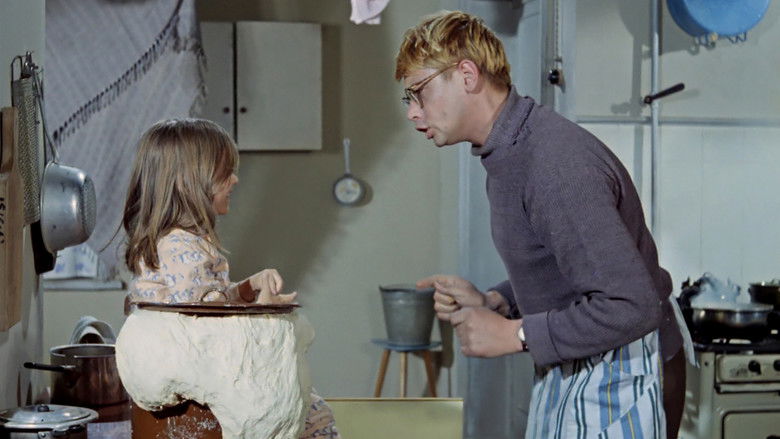 кадр из фильма Операция «Ы» и другие приключения Шурика